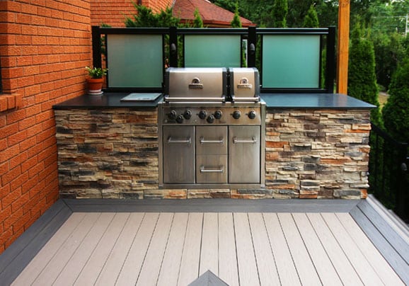 Outdoor kitchen